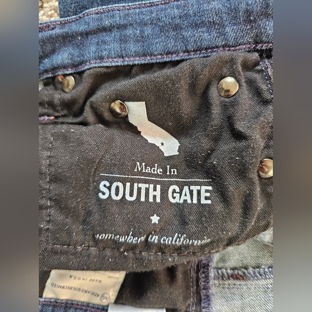 AG Adriano Goldschmied "The Stevie Roll Up Slim Straight" Size 26R - Picture 12 of 12